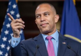 A Lesson In Deflection: Dem Hakeem Jeffries Dodges Boy’s Question on ‘Take Your Child to Work Day’