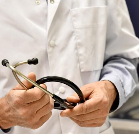 Trump admin seeks health-care price transparency