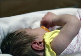 Feel-Good Friday: Man Chooses to Spend Every Saturday for Over 15 Years… Cuddling NICU Babies