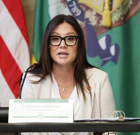 Labor Department watchdog investigating personal texts secretary’s husband, father sent staffers