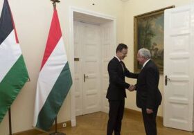 Israeli police seize Hungarian flag thinking it’s Palestinian – Haaretz
