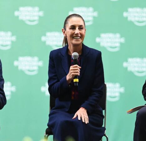 Mexico Advances Plans to Eliminate Cash, Mandate Digital ID