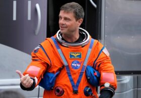 Reid Wiseman Moved to Tears At Sight of the Cross