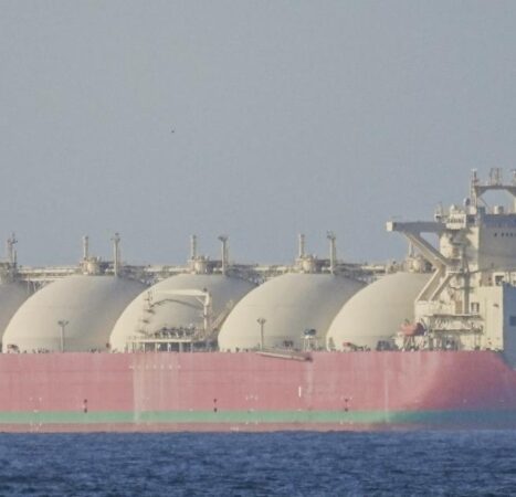 U.S. military helps ‘dark’ ships sneak through Strait of Hormuz amid Iran’s sea mines, drones: WSJ