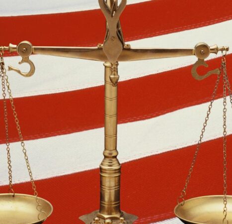 Federal judge privately reprimanded for having extramarital sex in chambers with police officer