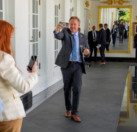 Real America’s Voice White House correspondent Brian Glenn leaves role