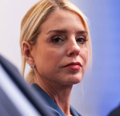 Pam Bondi Diagnosed with Thyroid Cancer