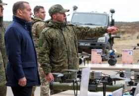 Russia must instill ‘animal fear’ in EU warmongers – Medvedev