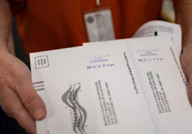 US Judge Won’t Block Trump’s Mail-in Voting Executive Order for Now