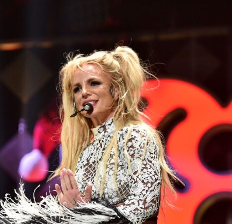 Britney Spears Reportedly Seen Barking and Screaming During Knife-Wielding Spectacle at Restaurant