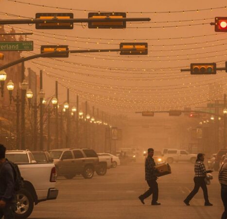 Authorities Issue Alert as ‘Toxic Plume’ Spreads Across 3 States, Over 1 Million Americans Told to Stay Indoors