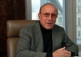 Clive Davis, Legendary Music Visionary Behind Whitney Houston, Carrie Underwood, Dies at 94