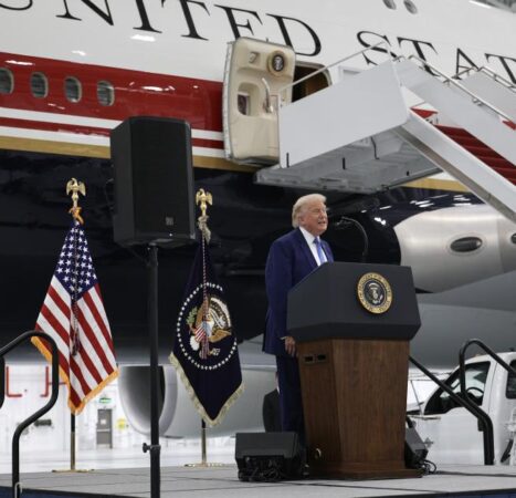 Trump unveils new Air Force One jet