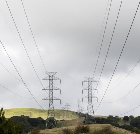 Feds order grid overhaul to speed AI data center development