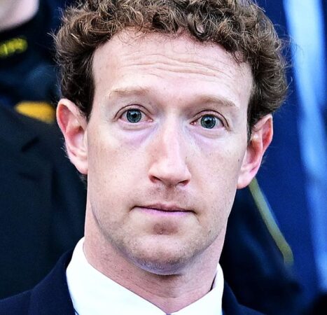 Meta Employees Revolt as Zuckerberg’s AI Overhaul Sparks Internal Backlash