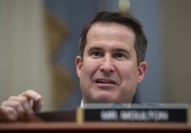 The National ‘O-Press Corps’ Is Missing After a Politician Attacks a Reporter