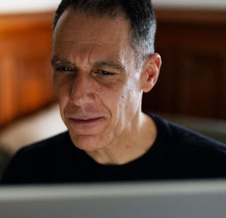 World-Leading Expert Warns He Can No Longer Detect AI Videos