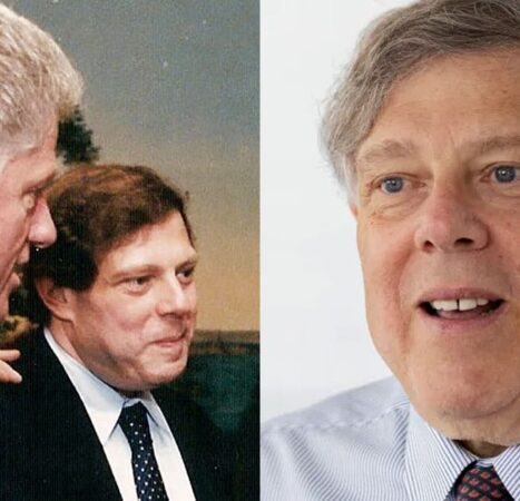 Clinton Insider Warns Democrats Are Being Hijacked by Socialists: ‘Threat Is Real’