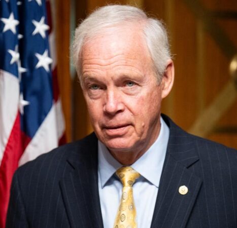 Johnson formally replaces Graham as Budget Committee Chairman