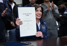 Group fighting auto insurance suits, litigation gives Hochul kudos for pushing NYS law