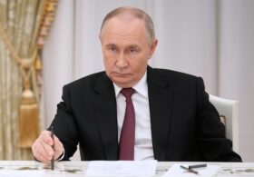 Oligarchs Just Snuck HOW MUCH Money Out of Russia?