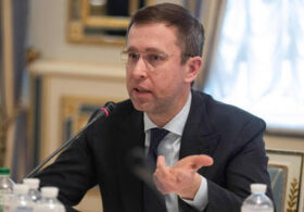 Ukrainian parliament picks new PM linked to ‘Zelensky’s wallet’ Mindich