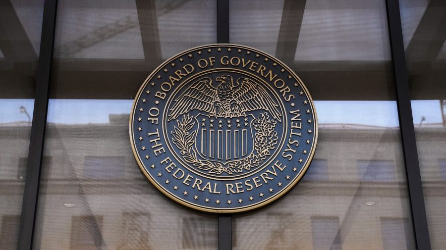 Fed’s preferred inflation gauge remains flat at 3.7 percent in July 6a3c44ca219c6710368312 e1787690611864