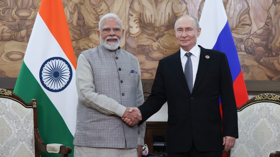 Putin meets Xi and Modi at SCO summit: As it happened 6a9599da20302758db1638d6 7