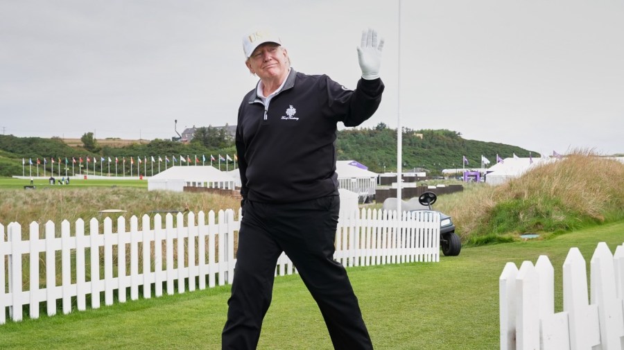 Trump planning visit to Ireland for tournament at his golf course Course 47