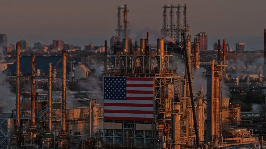 Oil prices jump after renewed attacks between US, Iran GettyImages 2269596866 e1788179115920