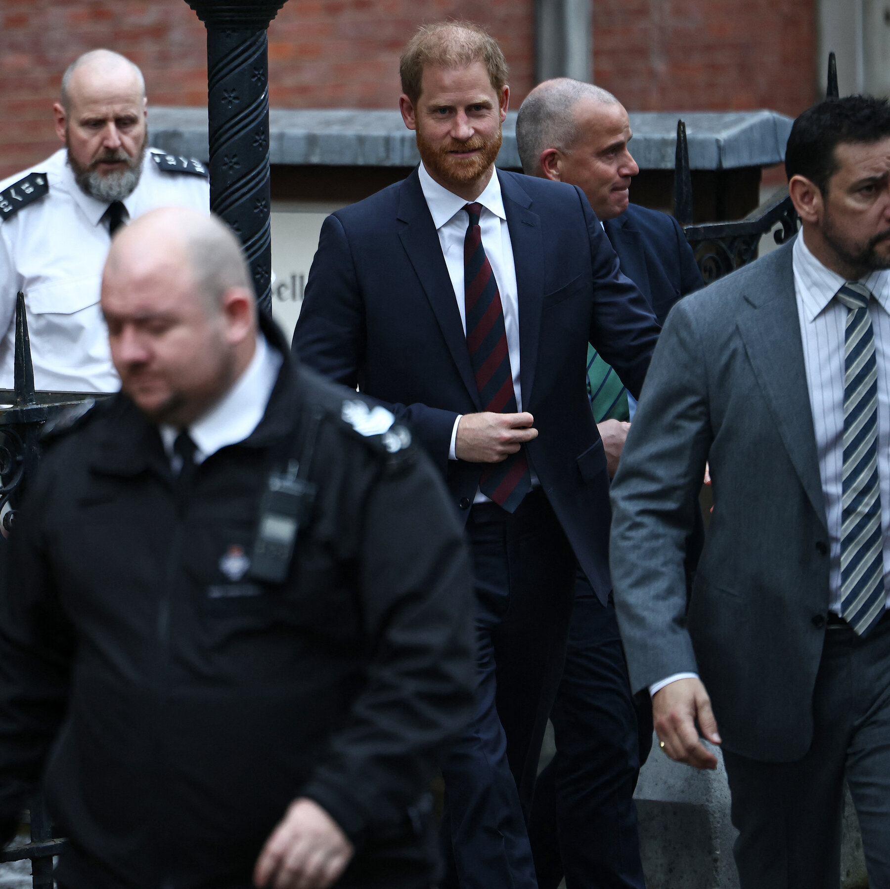 Prince Harry and Others Told to Pay Daily Mail Publisher $13 Million mediumSquareAt3X 31