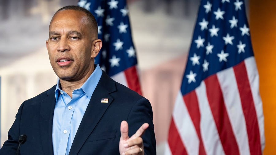 Jeffries voices ‘serious concerns’ with Senate-passed Russian sanctions bill rieshakeem 083126nk05 w