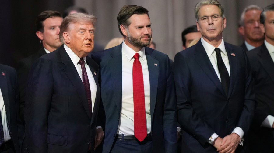Trump, Vance to keynote GOP midterm convention trump donald vance jd bessent scott 07282026 AP26209650180514 1 2