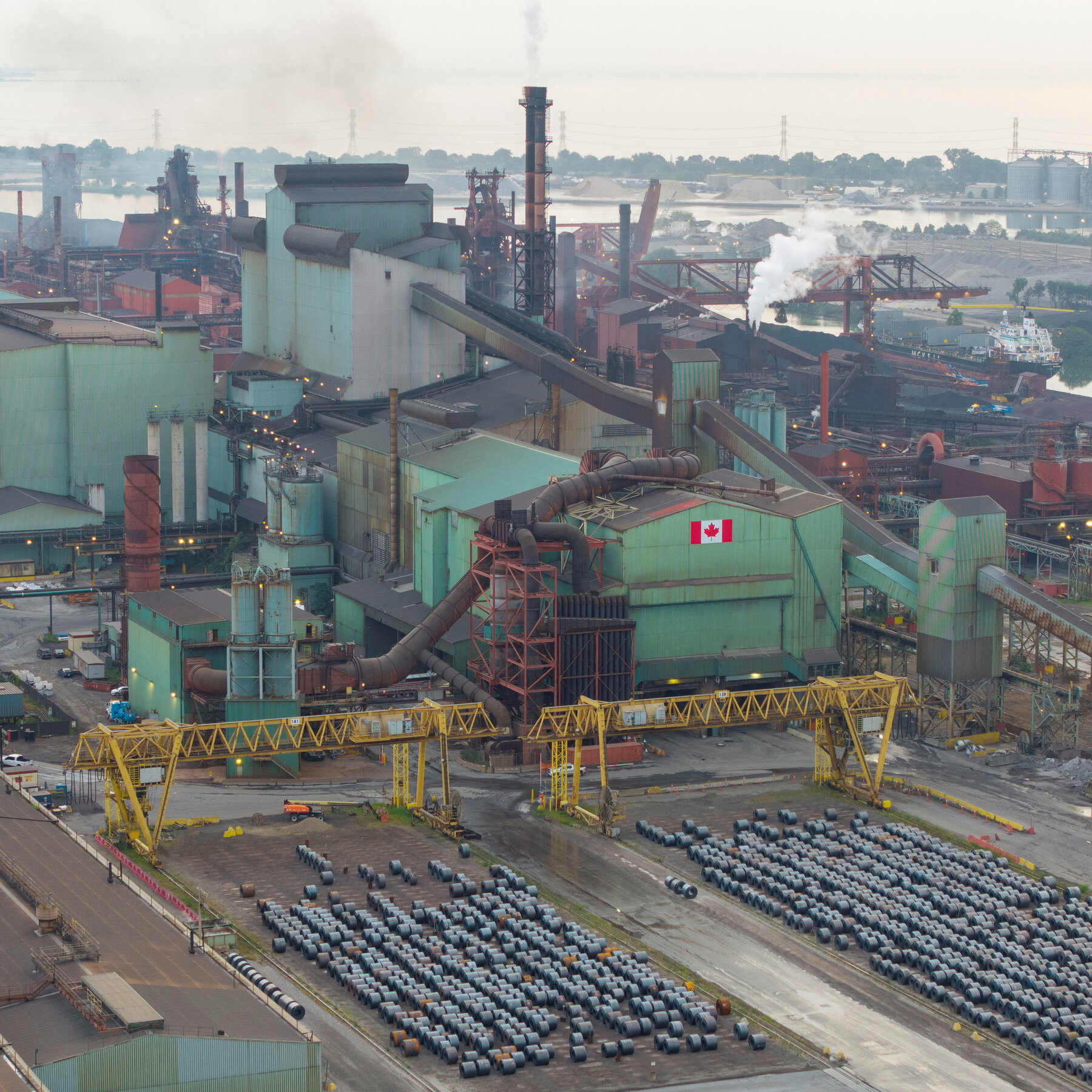 Canada-U.S. Tariff Talks Continue as Trump’s Midnight Deadline Looms w mediumSquareAt3X 4