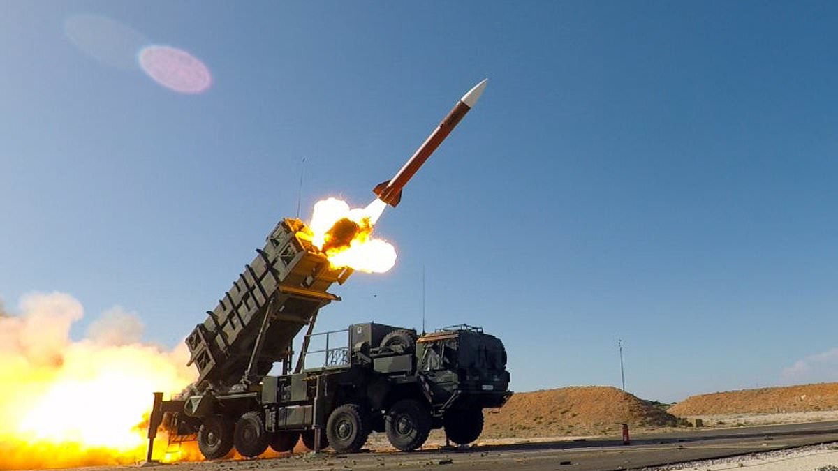 Trump orders huge wave of missile strikes on Iran in major escalation as chilling warning is issued to US citizens 110981409 0 image a 9 1788283321336