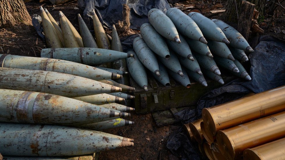 Ukraine lost $1.2 bn to defense fraud and waste in one year – NYT 515