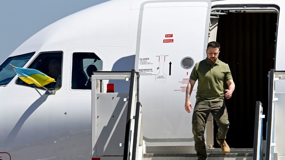 Moldova debunks drone threat to Zelensky’s plane 6aa2b58b2030274d8118ac72