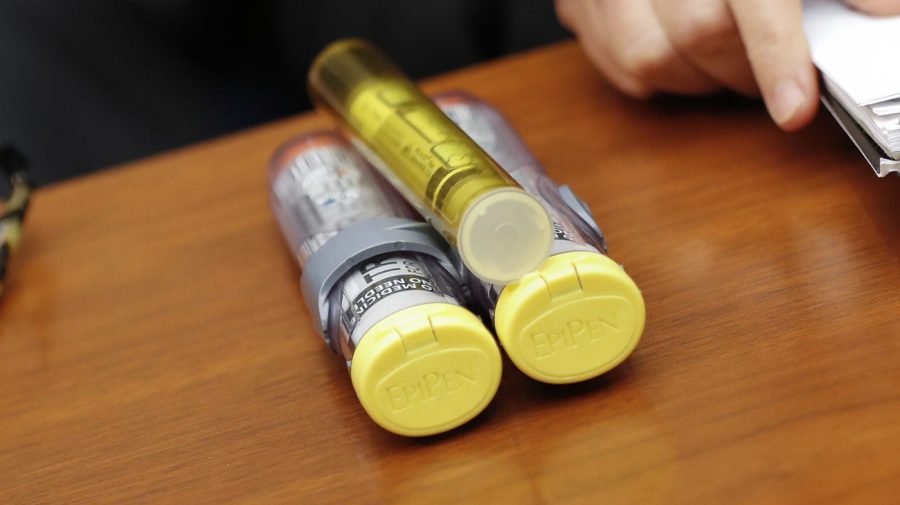 Epinephrine injection recalled over potentially fatal health risks AP19210502769501 e1788544319539