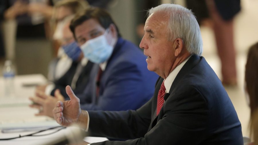House Republican: China ‘has it right’ on AI use in classrooms AP20189690878920 e1697640108719