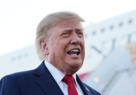 Trump blames Fed board, not Warsh, for rate hikes