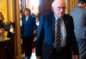 Sanders introduces bill to make workweek 32 hours
