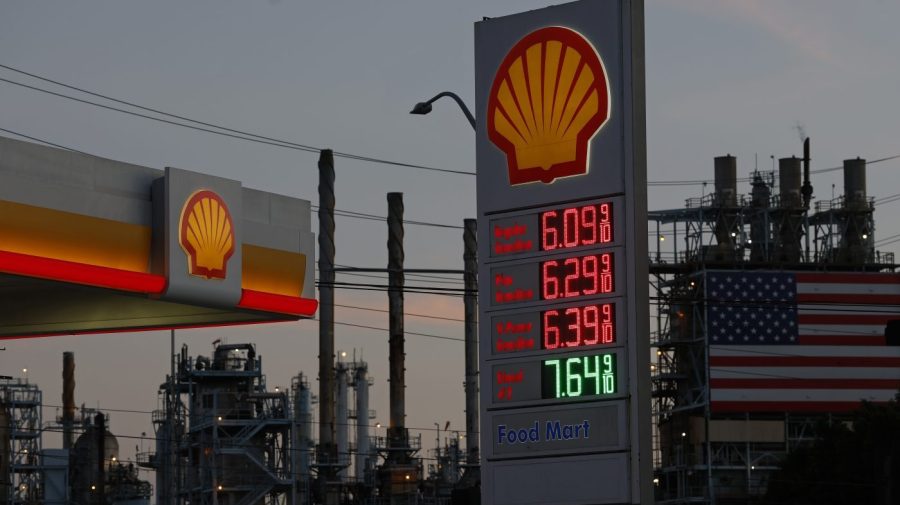 Oil prices up after new strikes on Saudi infrastructure GettyImages 2269596929 e1789417019571