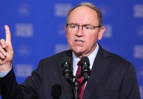 Rep. Tom Tiffany says he sustained minor injuries in emergency plane landing on lake…