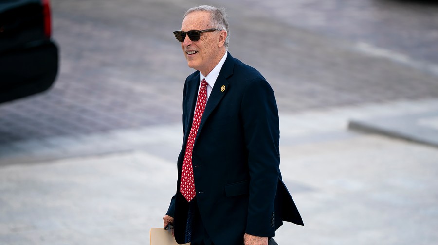 Democrats block proposed constitutional amendment to keep Supreme Court justices to nine  biggsandy 090126gn01 w