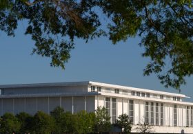 Judge Allows Kennedy Center to Remain Temporarily Closed