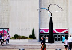 Trump gives Smithsonian days to replace ‘strange modernist sculpture’ with Founding Father