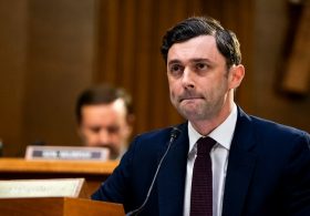 Ossoff: ‘Compromised’ Trump won’t regulate AI