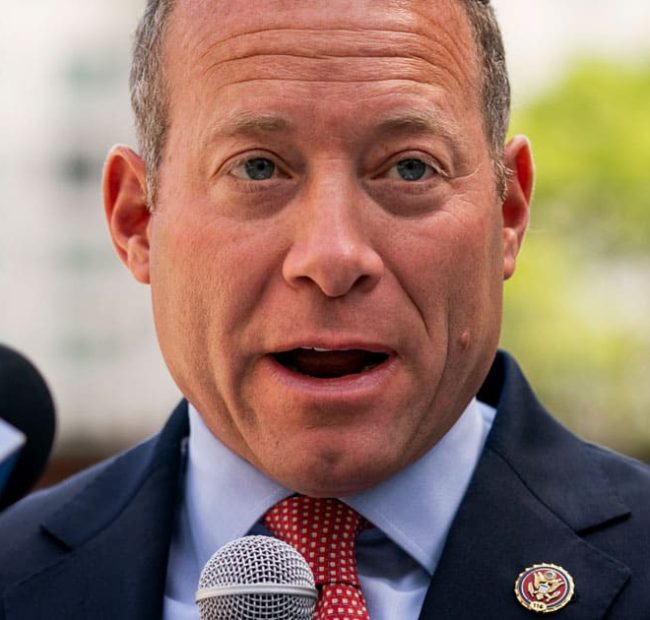 Democrat Congressman’s CNN Talking Points Found Outside House Chamber