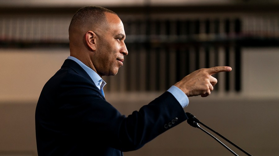 Jeffries speaks after 2 Democrats buck party on GOP rule vote rieshakeem 042026gn08 w