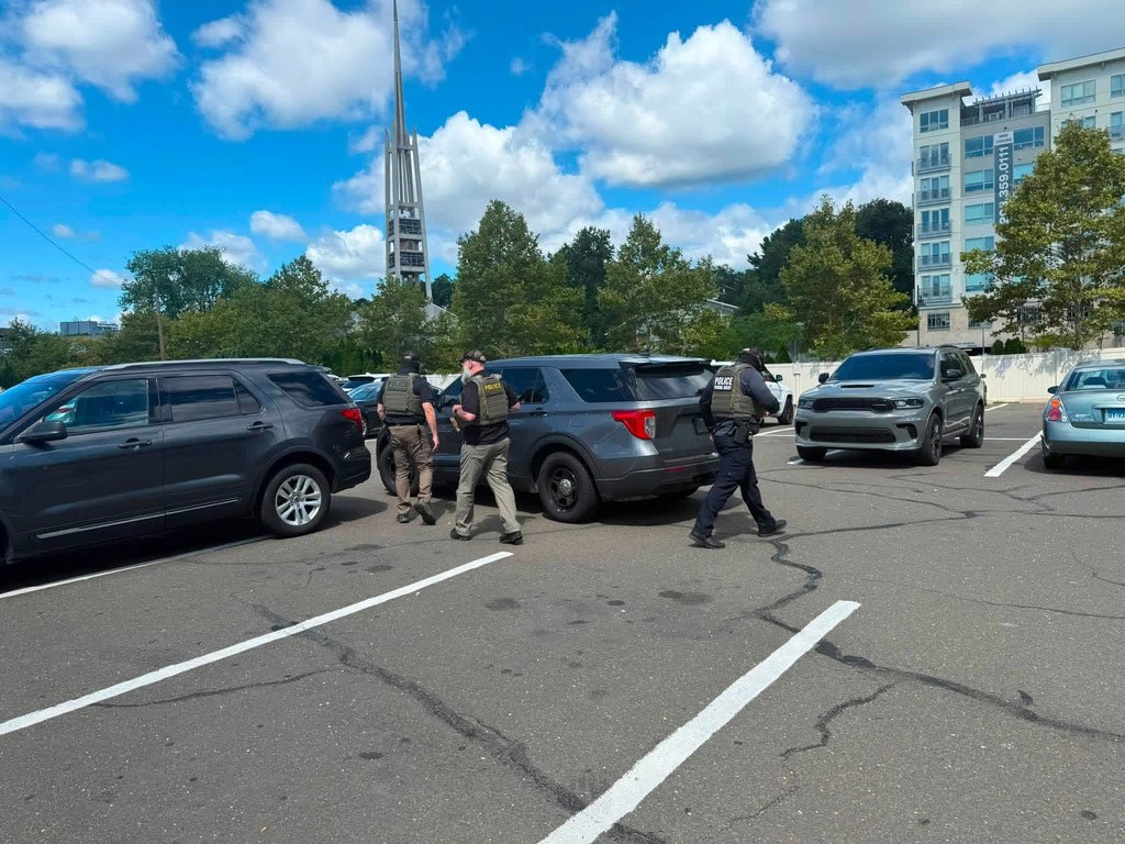 ICE Boston Arrests 118 Illegal Aliens During 4-Day Operation In Southern Connecticut telegram cloud photo size 4 5799714607646576635 y